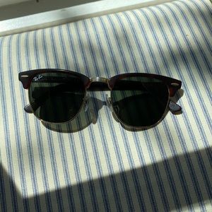 Ray ban clubmaster classic